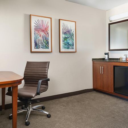 Hyatt Place Fort Lauderdale Airport/Cruise Port دانيا بيتش المظهر الخارجي الصورة